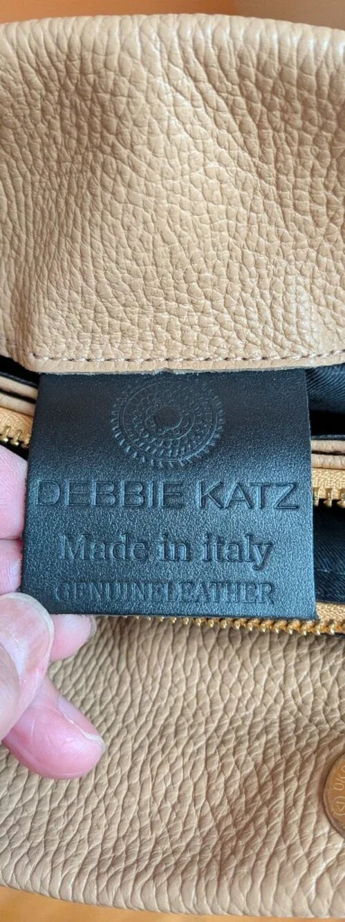 Debbie Katz Womens Beige Leather Crossbody Bag - Neutral Everyday Style